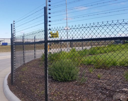 गर्म डुबोया जस्ती पीवीसी लेपित चेन लिंक बाड़ 2.0 मिमी तार व्यास