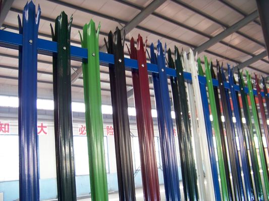 सजावटी पीवीसी लेपित जस्ती स्टील Palisade बाड़ लगाना उद्यान यूरोप