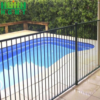 आधुनिक डिजाइन आसानी से इकट्ठा फ्लैट टॉप स्विमिंग पूल स्टील ट्यूबलर बाड़ पैनल