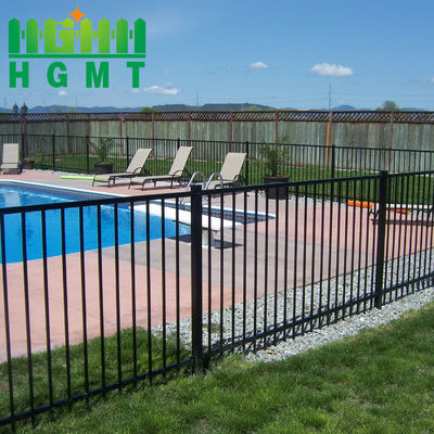 चौकोर पोस्ट स्टील ट्यूबलर बाड़ यार्ड सजावटी पूल काला पीवीसी लेपित