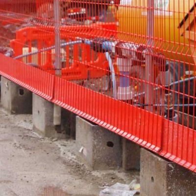 सेल्फ-सपोर्टिंग बेस के साथ फ्री-स्टैंडिंग एज प्रोटेक्शन बैरियर