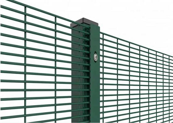 पाउडर कोटिंग 358 स्क्वायर पोस्ट 3 मिमी एंटी क्लाइम्ब सुरक्षा बाड़ वेल्डेड वायर