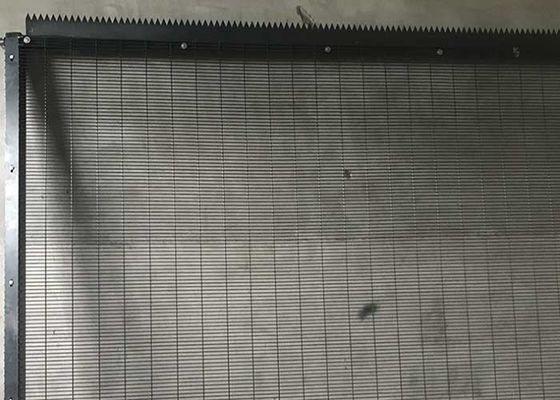 जस्ती पीवीसी लेपित चढ़ाई विरोधी सुरक्षा बाड़ 2M चौड़ाई