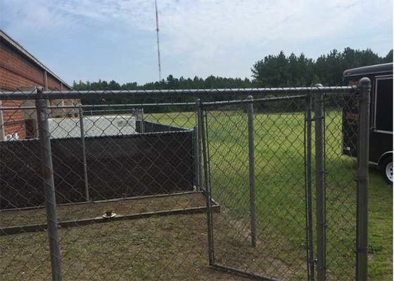 स्टेडियम चक्रवात विनाइल कवर चेन लिंक बाड़ 4.0 मिमी तार व्यास