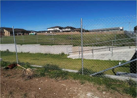 एचडीजी 50 ग्राम/एम2 रेल राजमार्ग के लिए धातु श्रृंखला लिंक बाड़