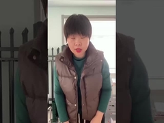 हेवी ड्यूटी मेटल स्टडेड टी पोस्ट ग्रीन बाड़ कम कार्बन स्टील सामग्री