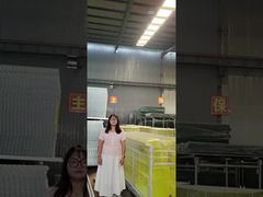 सेल्फ-सपोर्टिंग बेस के साथ एज प्रोटेक्शन बैरियर